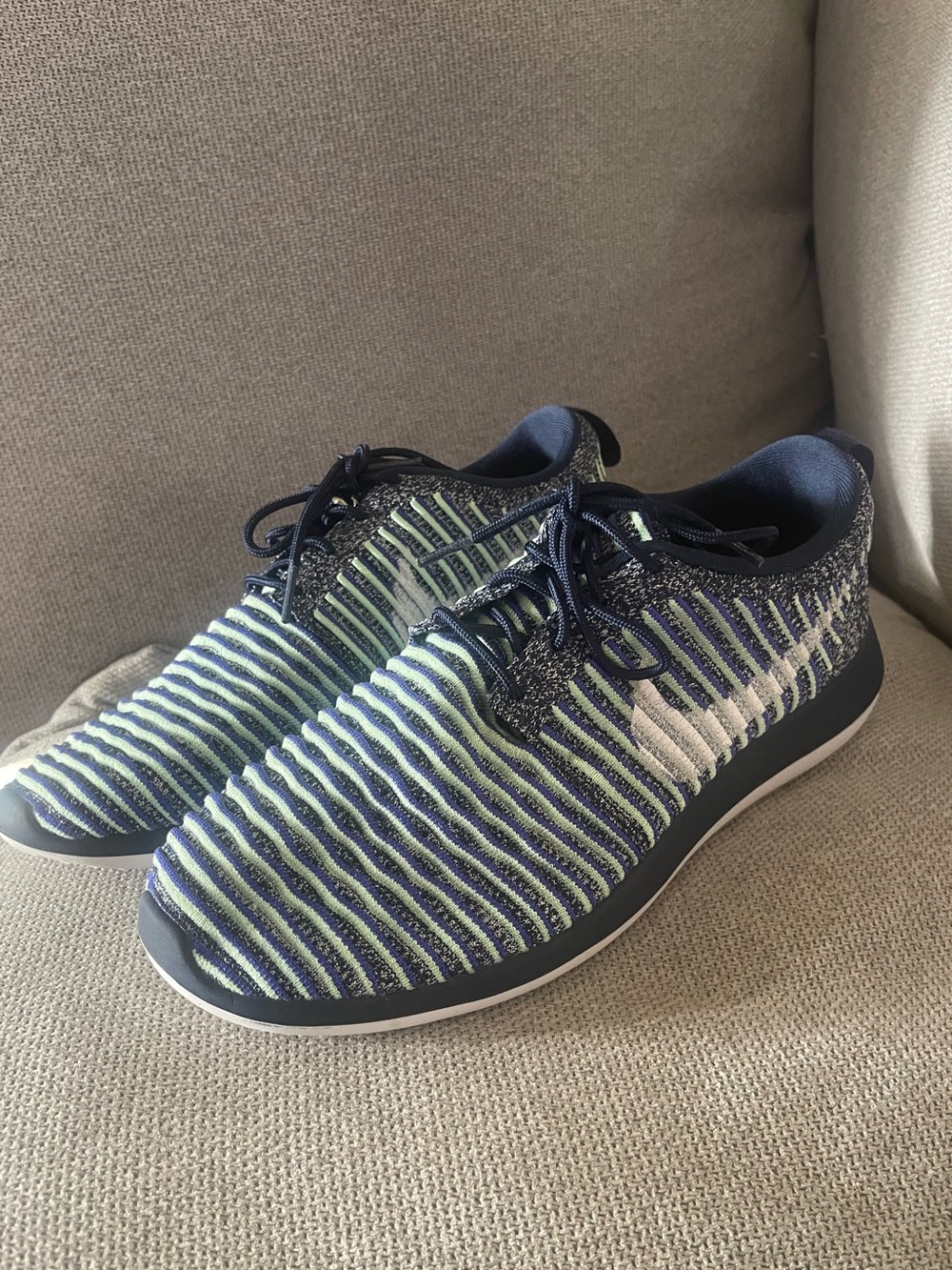 Nike Women's Knit Athletic Sneakers - Navy & Light Green